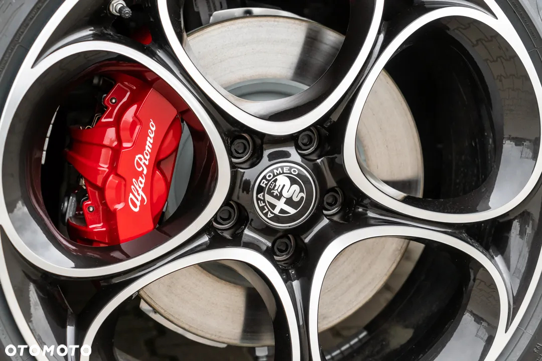 Alfa Romeo Giulia 2.0 Turbo Veloce Q4 - 11