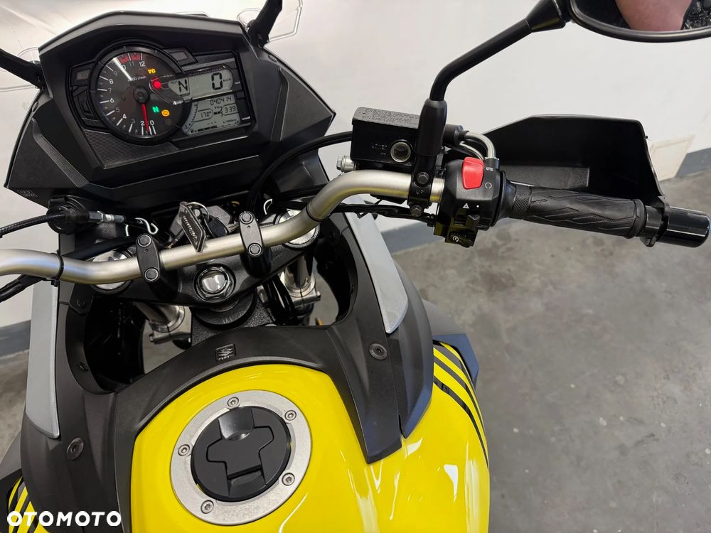 Suzuki V-STROM - 39