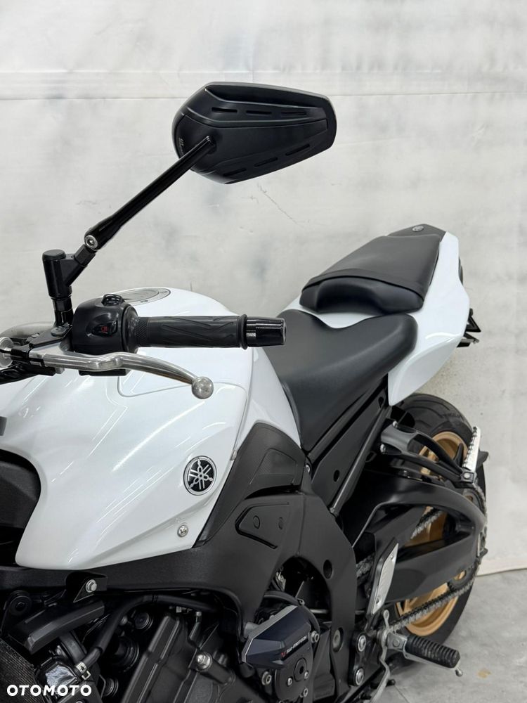 Yamaha FZ8 - 14