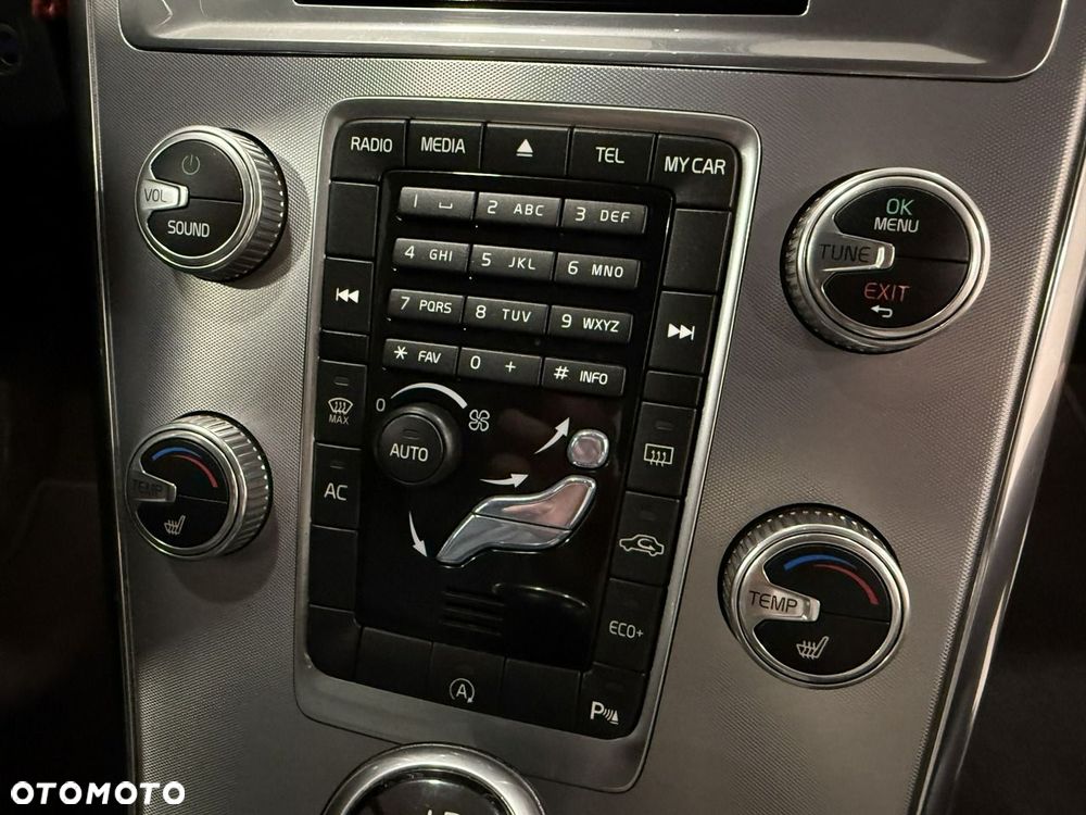 Volvo XC 60 D3 Drive-E Momentum - 34