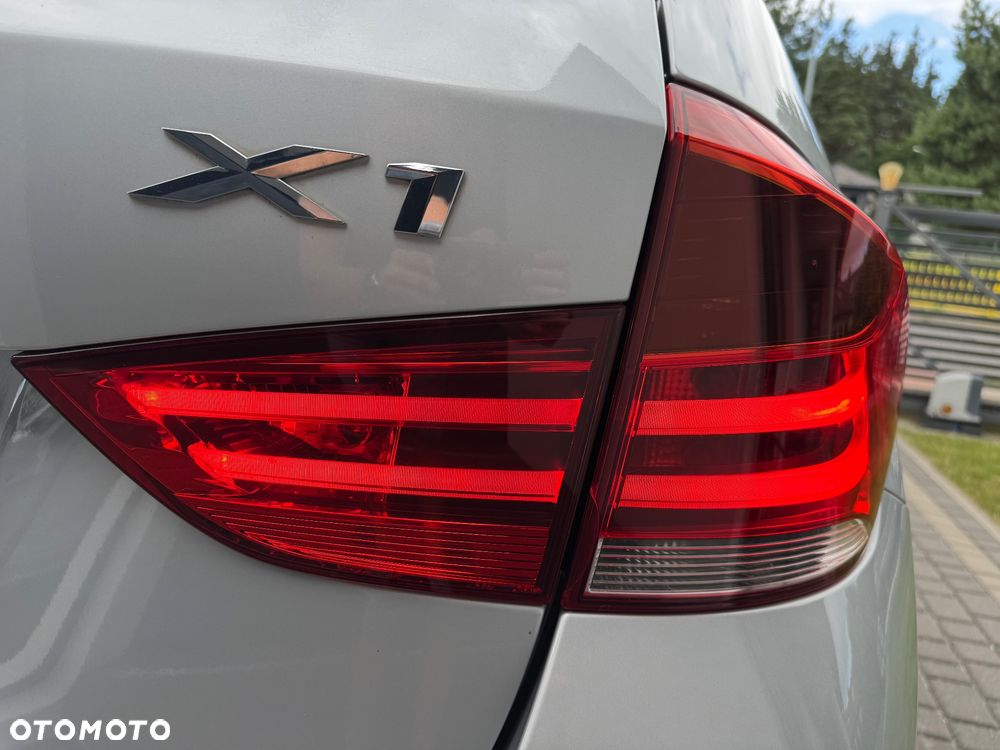 BMW X1 xDrive18d xLine - 28