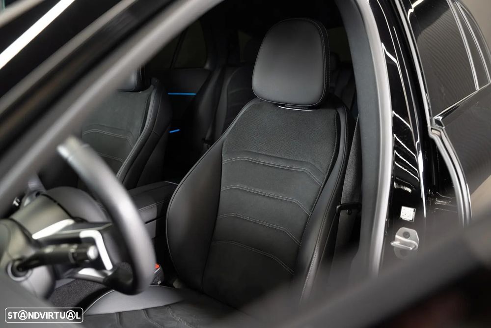 Mercedes-Benz E 300 e Station - 18