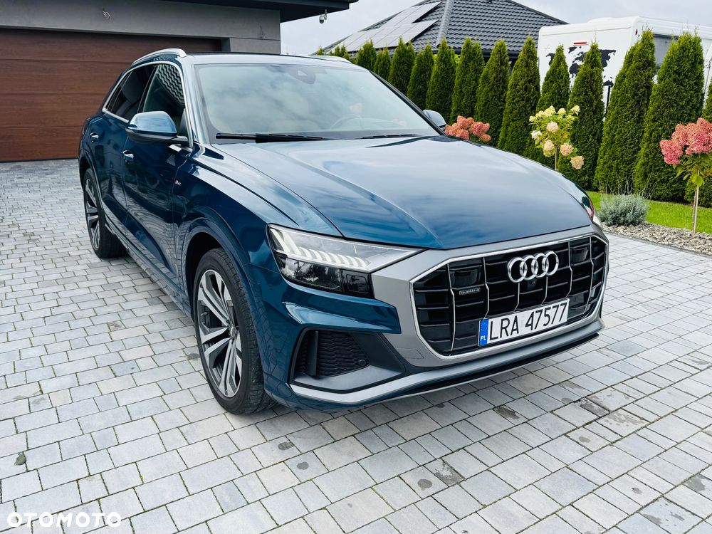Audi Q8 - 9