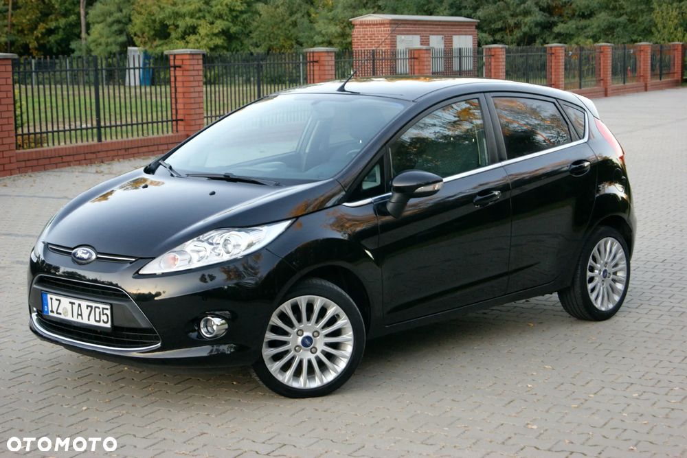 Ford Fiesta - 12