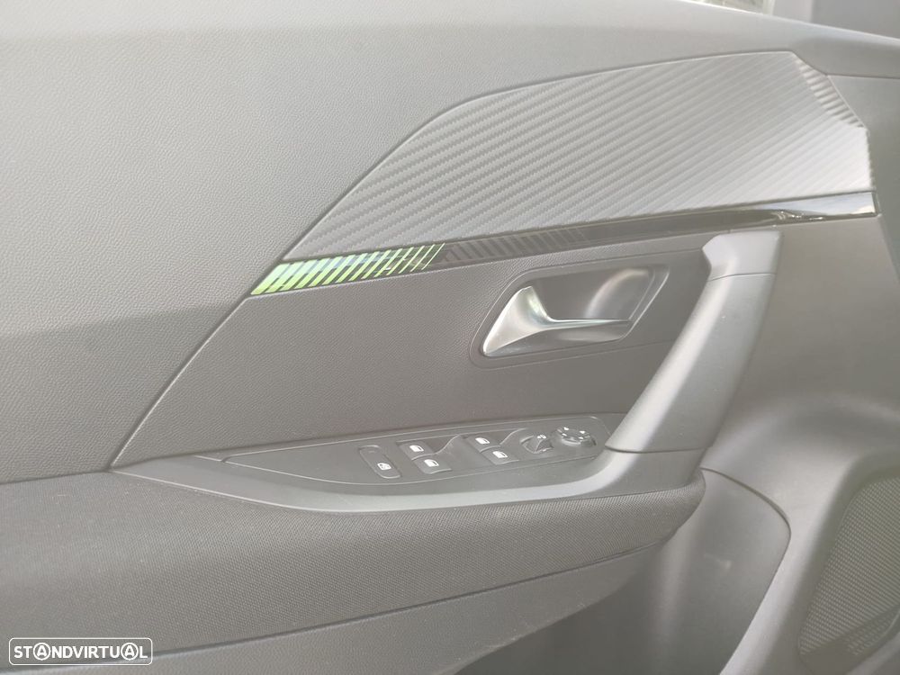 Peugeot 2008 1.2 PureTech Active Pack - 25