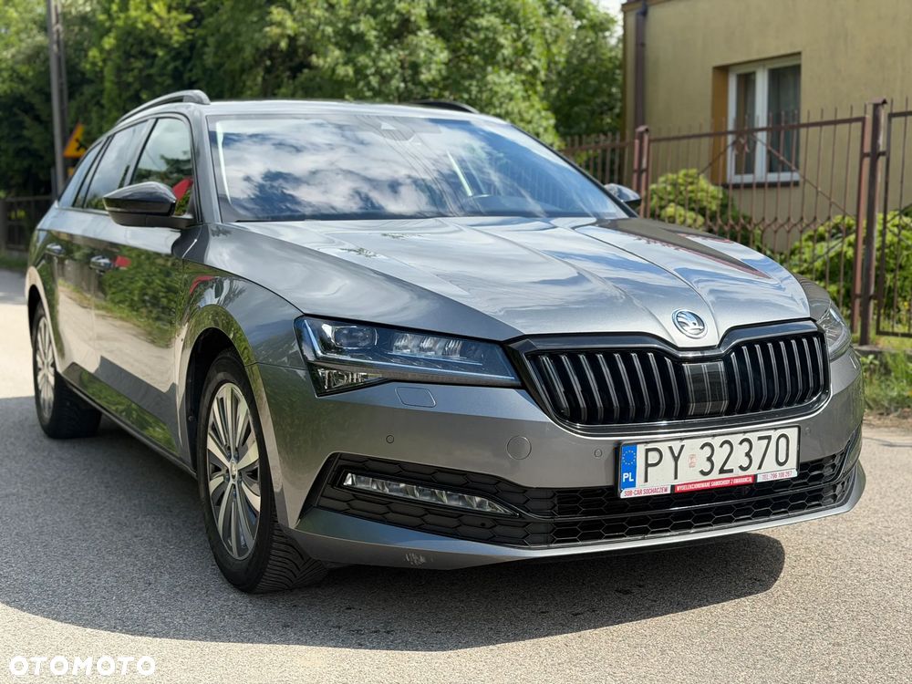 Skoda Superb 2.0 TDI SCR Style DSG - 4