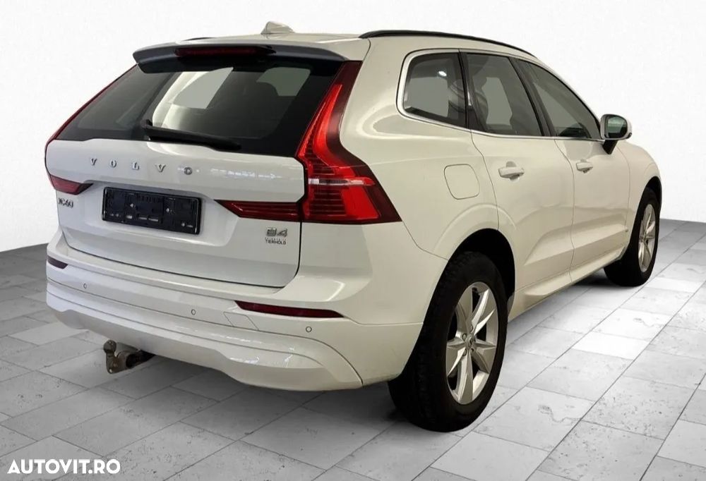 Volvo XC 60 B4 D Geartronic Momentum Pro - 3