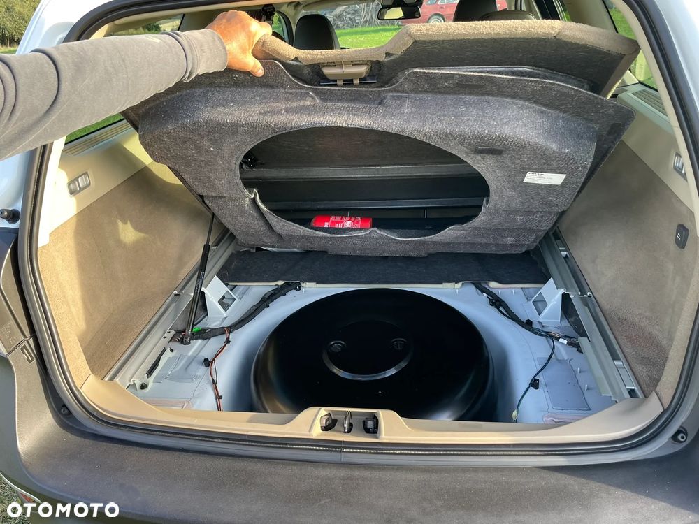 Volvo XC 70 T6 AWD Momentum - 9