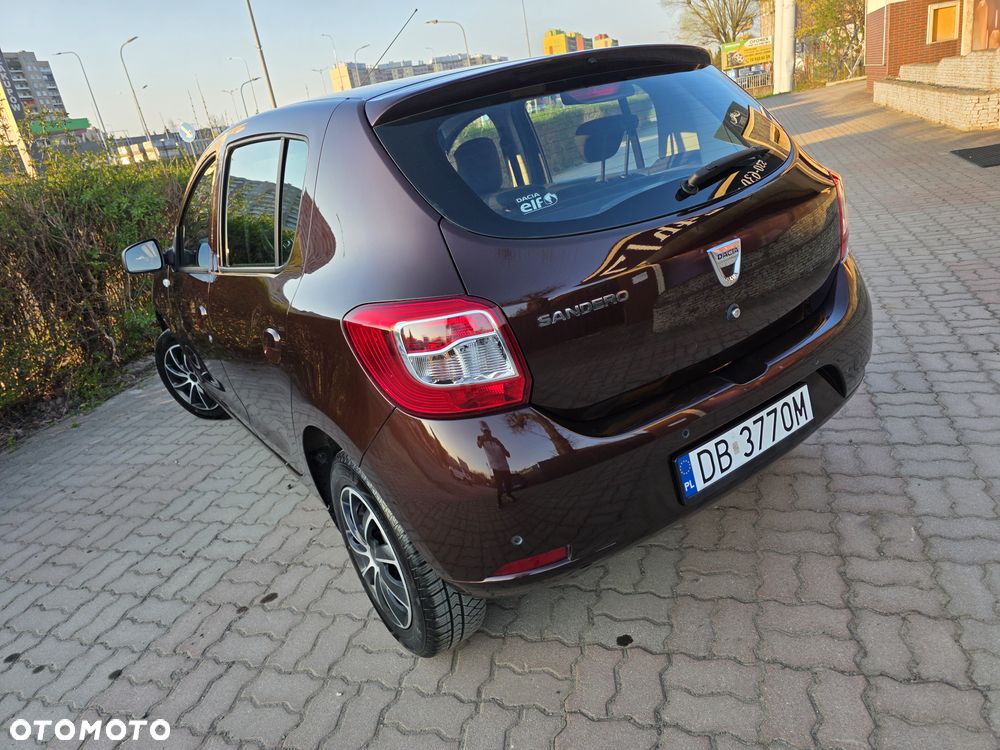 Dacia Sandero 1.2 16V 75 Celebration - 5