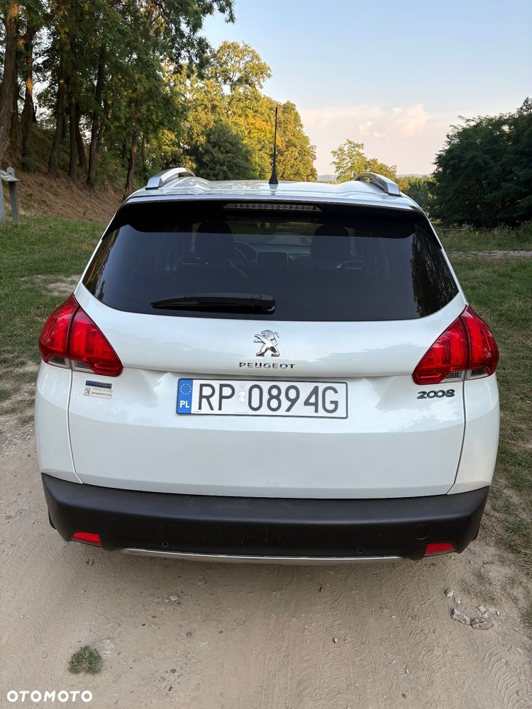 Peugeot 2008 PureTech 110 GPF Stop&Start EAT6 Allure - 6