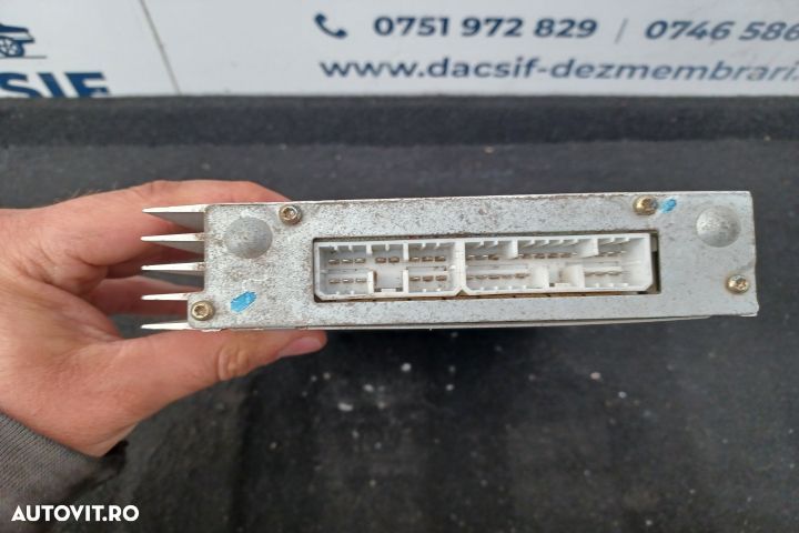 Amplificator audio P05064118AJ P05064118AJ Jeep Grand Cherokee WK [20 - 3