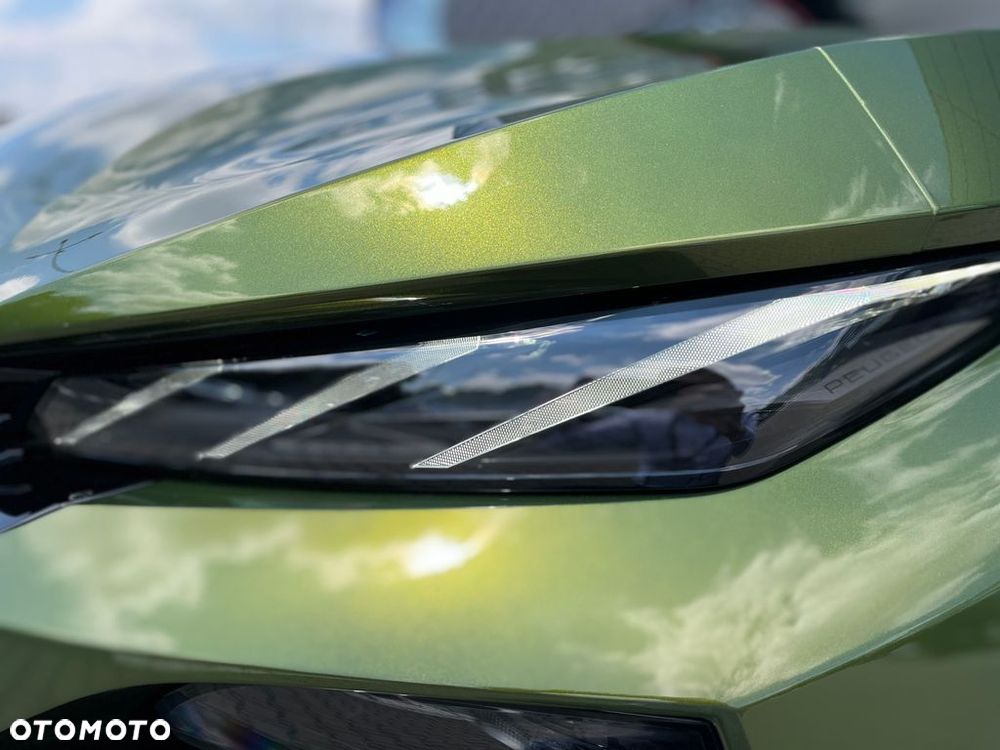 Peugeot 408 - 6