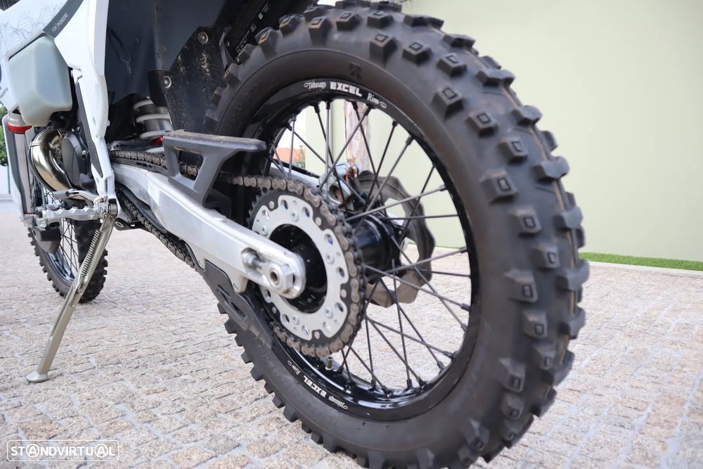 Husqvarna TE 300 Pro - 15