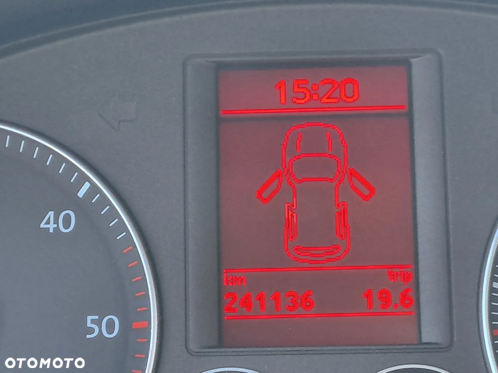 Volkswagen Golf Plus - 12