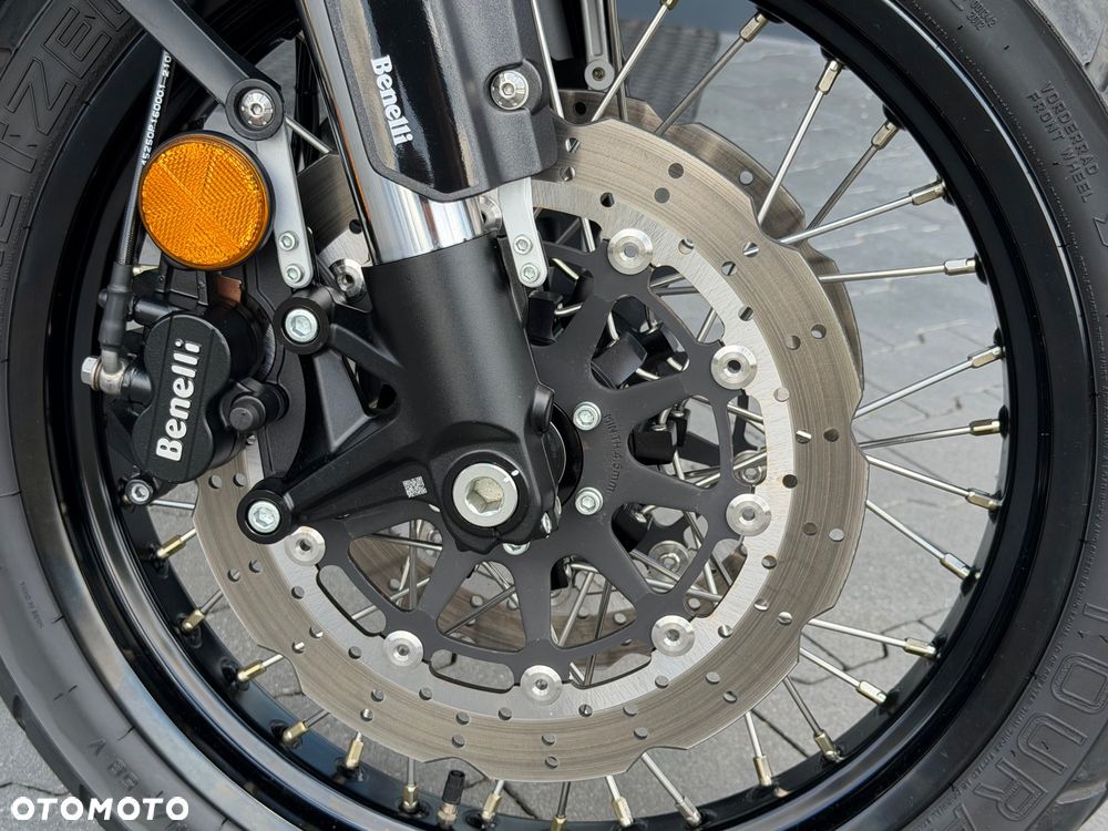 Benelli TRK 502X - 21