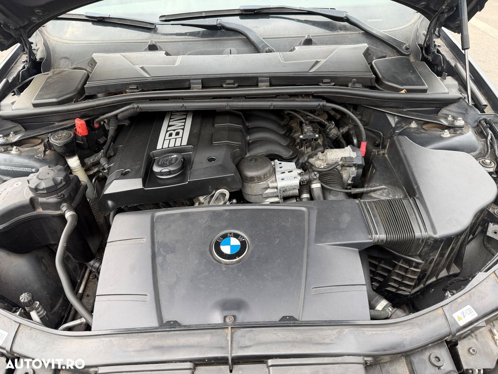 BMW Seria 3 318i Edition Lifestyle - 4