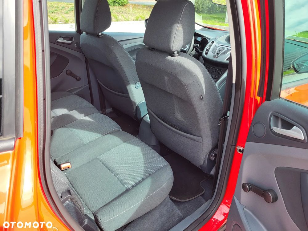 Ford C-MAX - 13