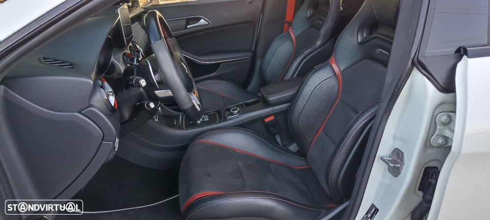 Mercedes-Benz CLA 45 AMG Shooting Brake 4-Matic - 14