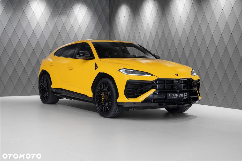 Lamborghini Urus - 1