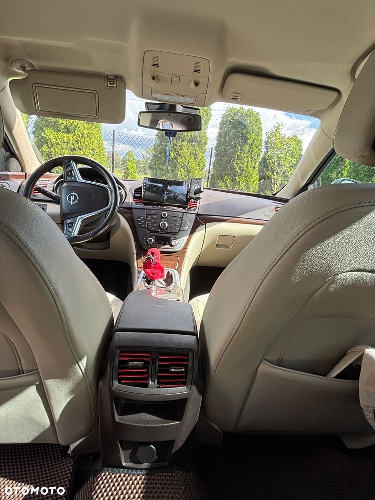 Opel Insignia 2.0 T Cosmo - 9