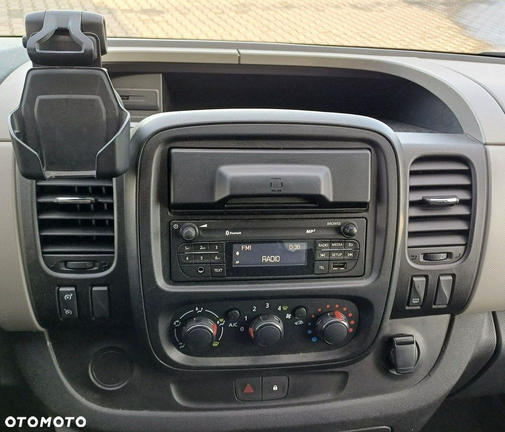 Renault Trafic - 19