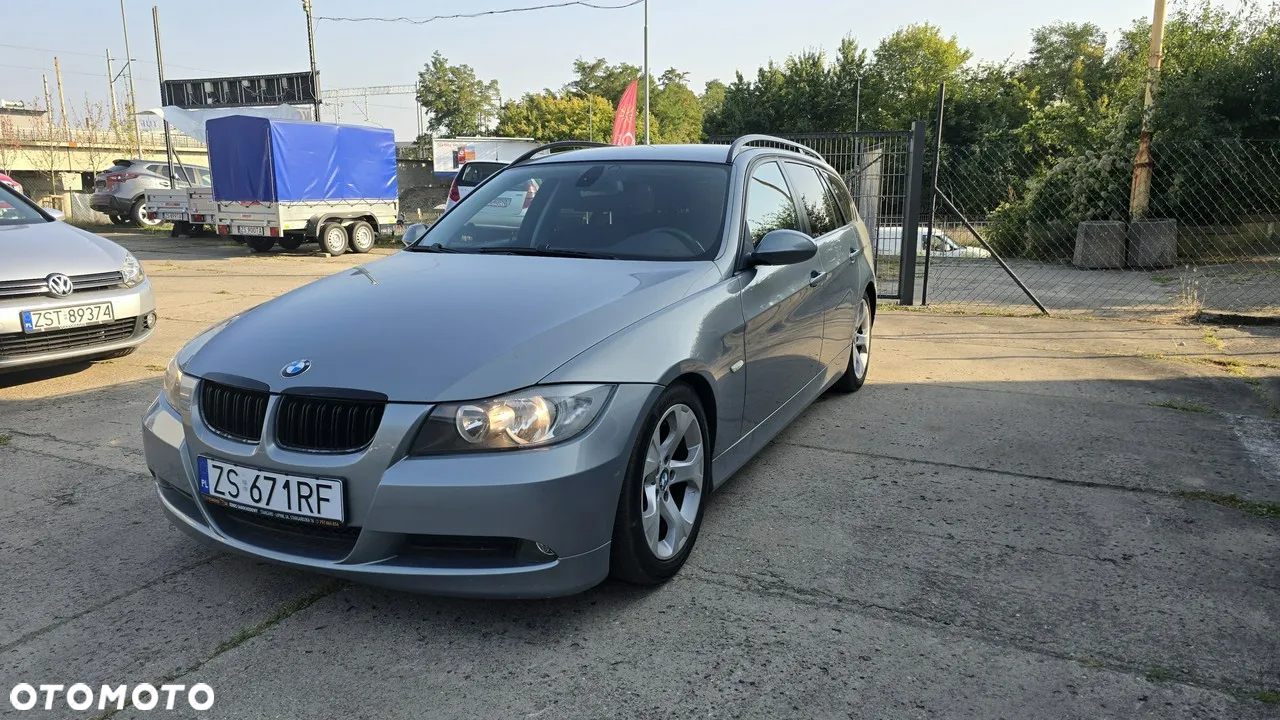 BMW Seria 3 318i Touring Edition Sport - 35
