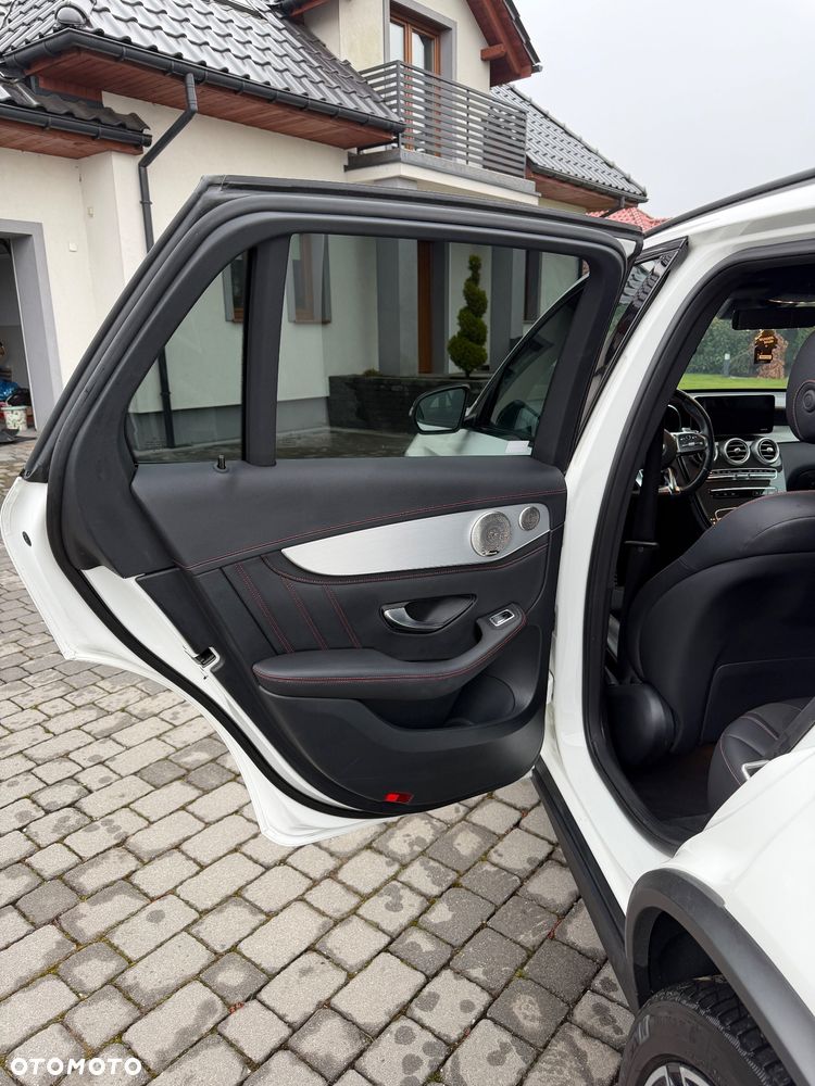 Mercedes-Benz GLC - 19