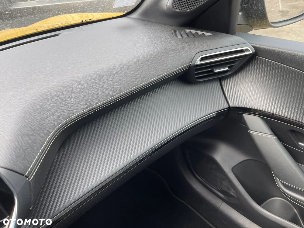 Peugeot 208 GT Line - 25