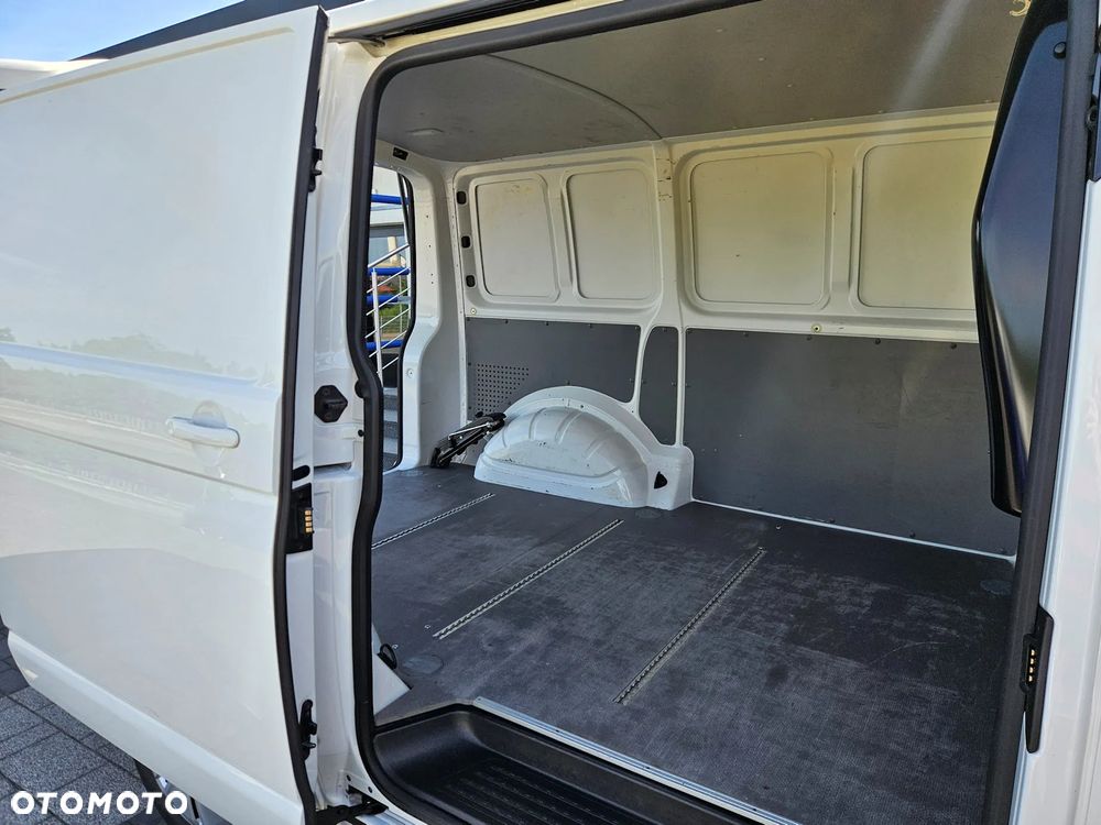 Volkswagen Transporter 2.0TDI 150KM - 29