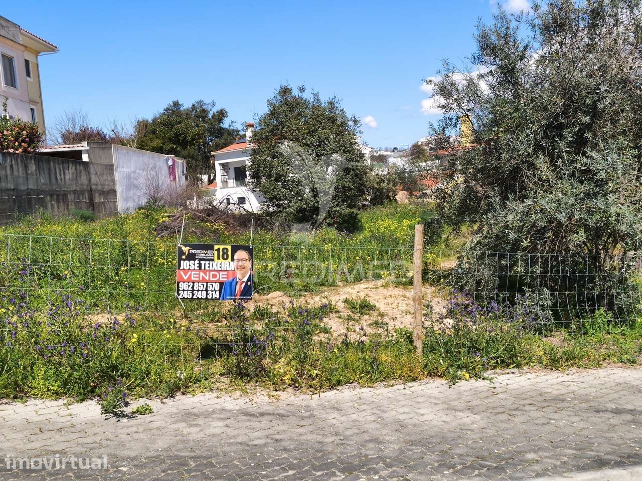 lote Urbano para construção - Grande imagem: 2/2
