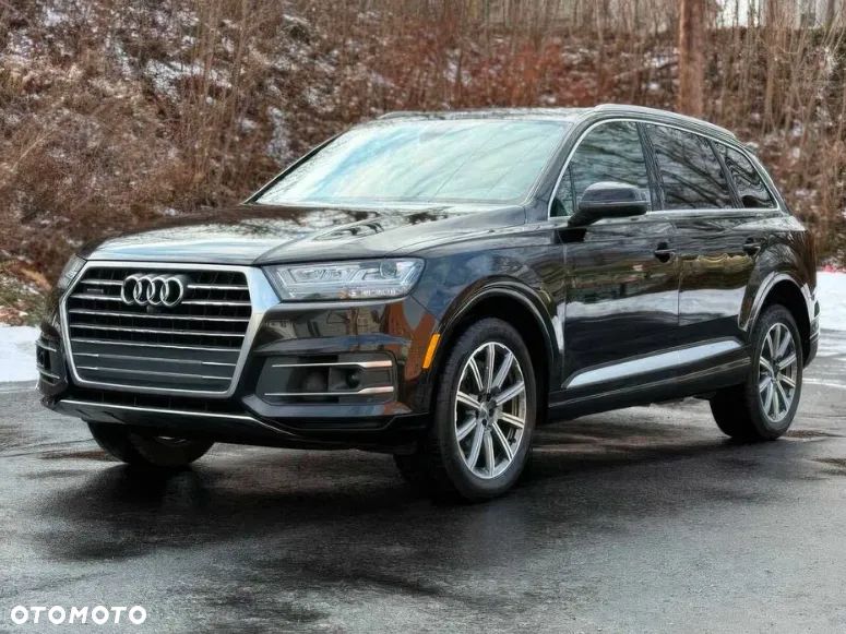 Audi Q7 - 1