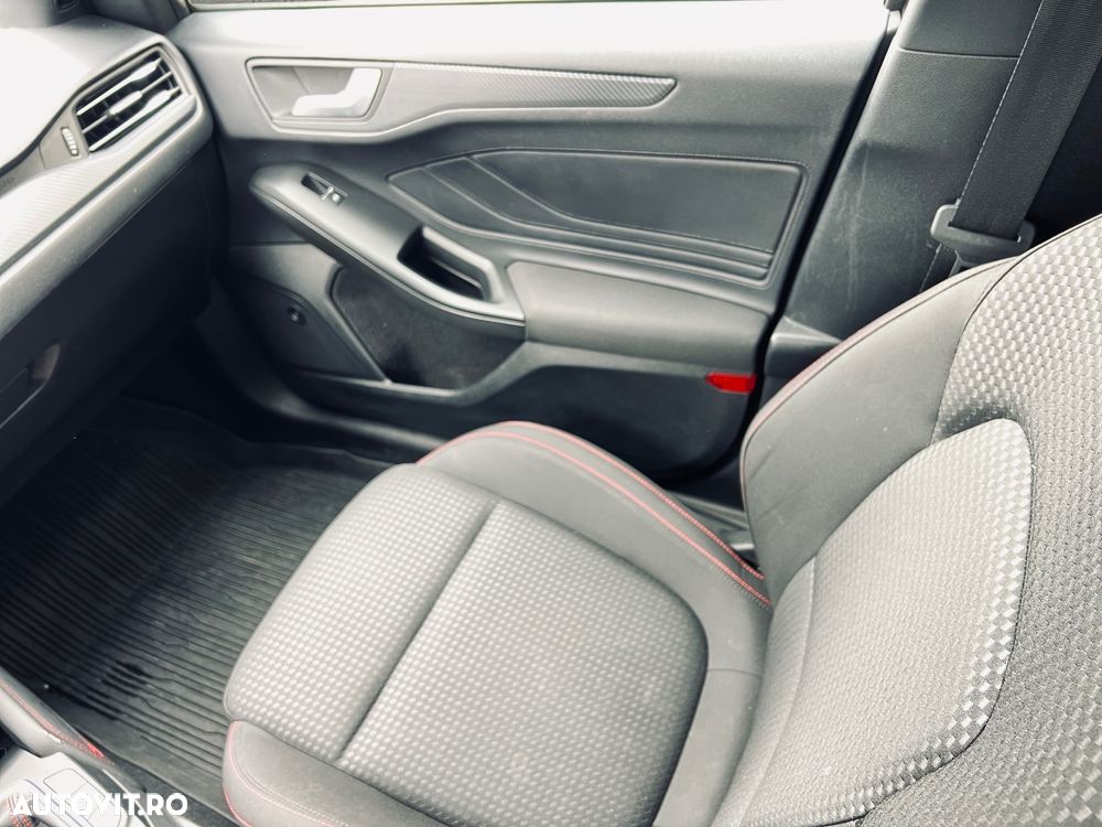 Ford Focus 1.5 EcoBoost ST Line Business - 21