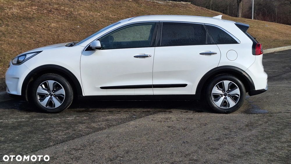 Kia Niro ver-1-6-gdi-hybrid-l - 5