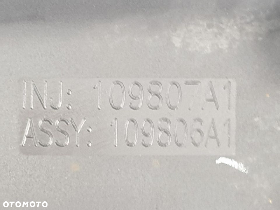PEUGEOT 3008 2.0 BHDI od 2017 r . Listwa Błotnika Tył Prawy i Lewy - 7