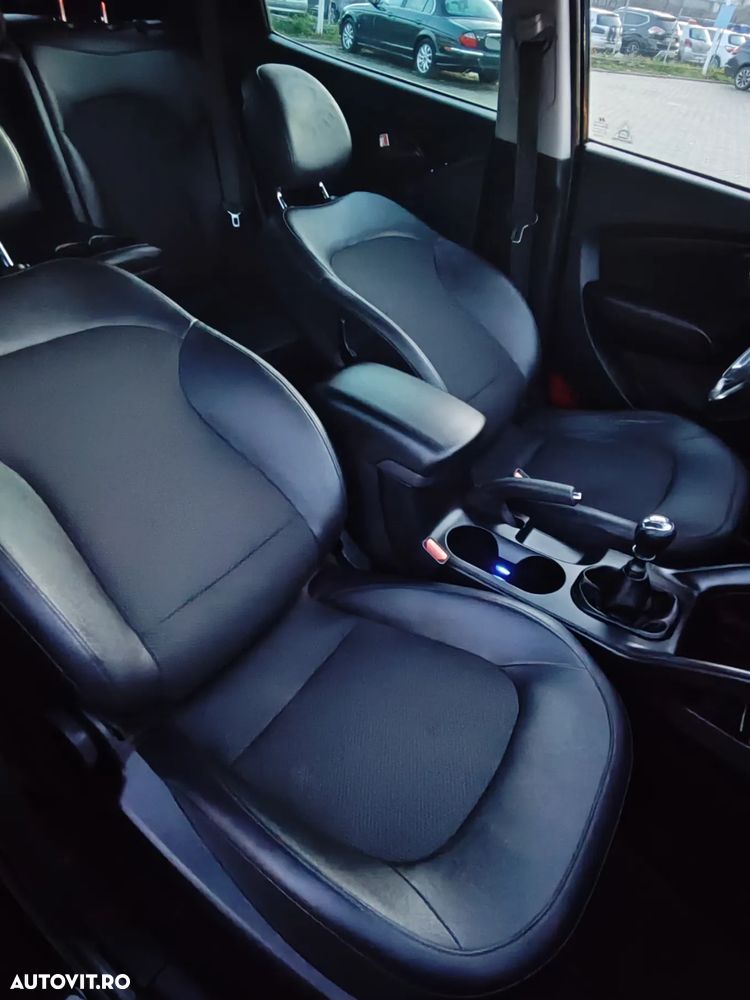 Hyundai ix35 1.7 CRDI 2WD blue Finale - 10