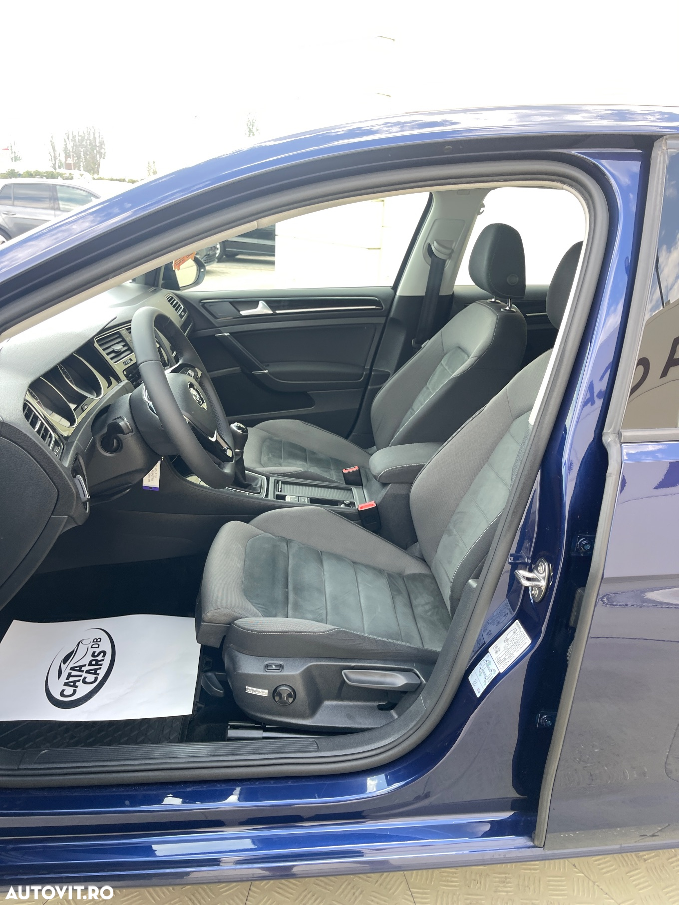 Volkswagen Golf 2.0 TDI (BlueMotion Technology) Highline - 29