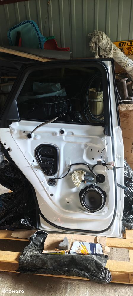 AUDI Q5 II 80A DRZWI TYLNE LEWE ORYG OEM USZKODZONE - 2