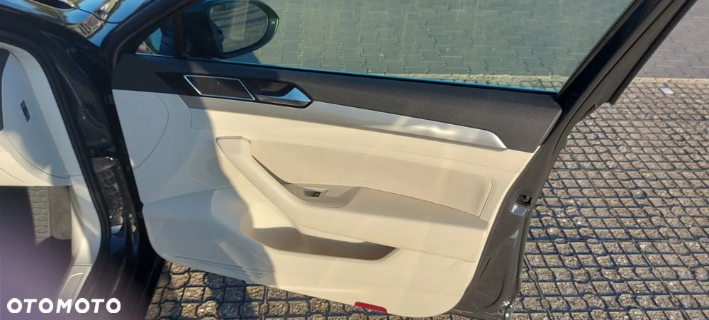Volkswagen Passat 1.8 TSI BMT Comfortline DSG - 18