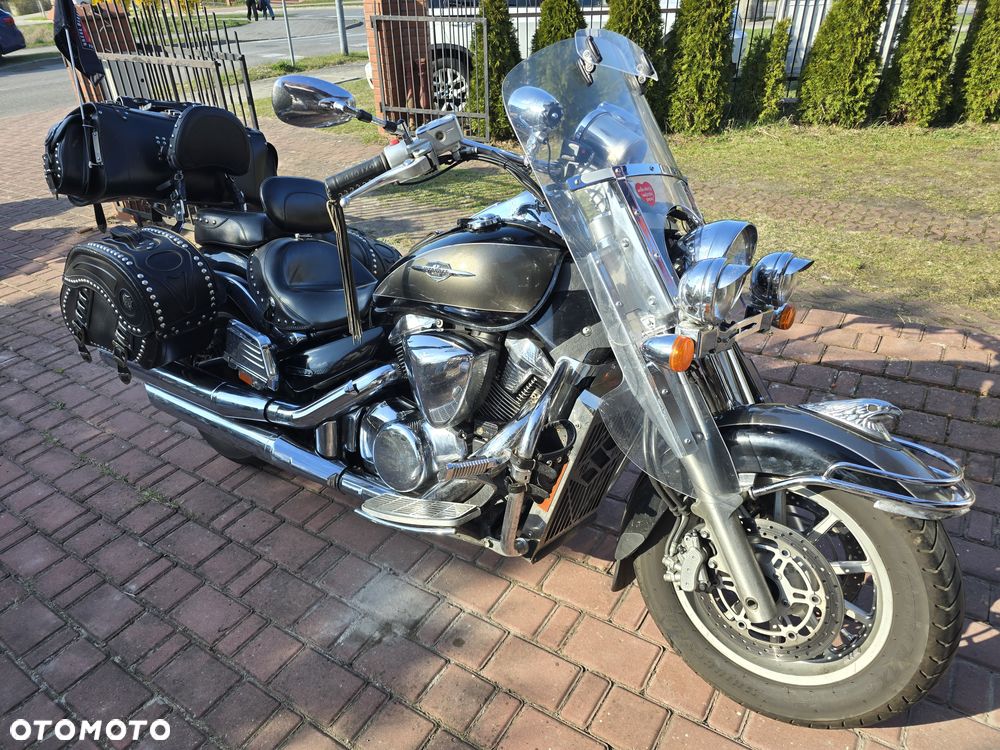 Suzuki Intruder - 9