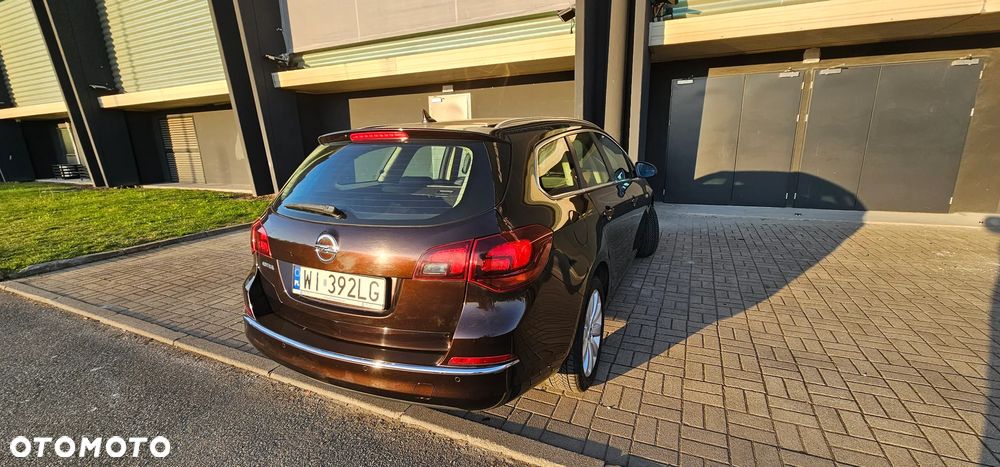 Opel Astra 1.4 T Cosmo EU6 - 13