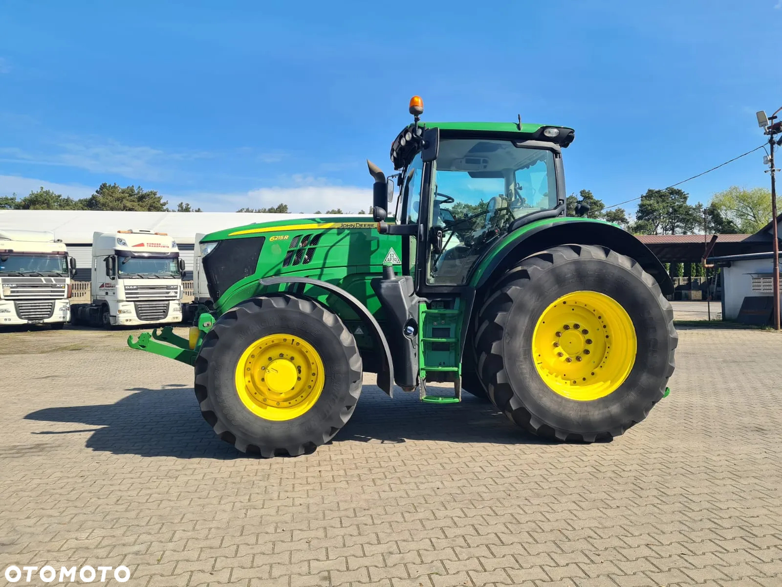 John Deere 6215R. GPS, 50km/h - 9