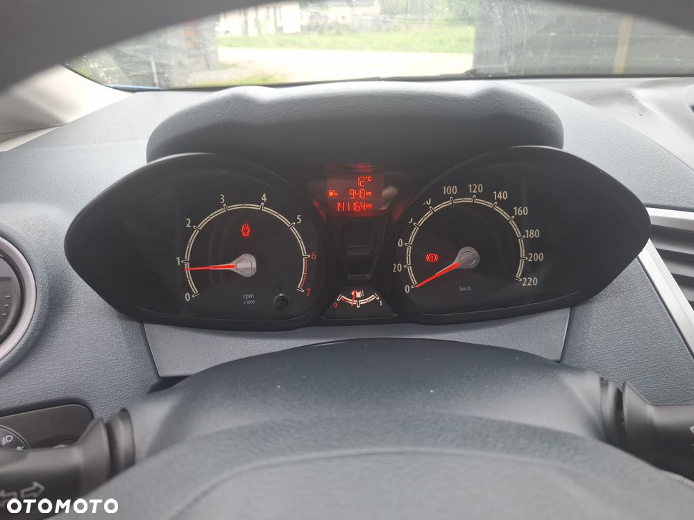 Ford Fiesta - 12