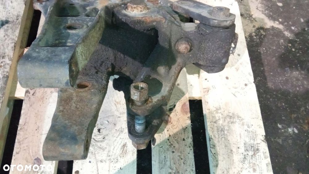 Wspornik resora Mercedes-Benz Actros 8x8 8x6 8x4 - 3