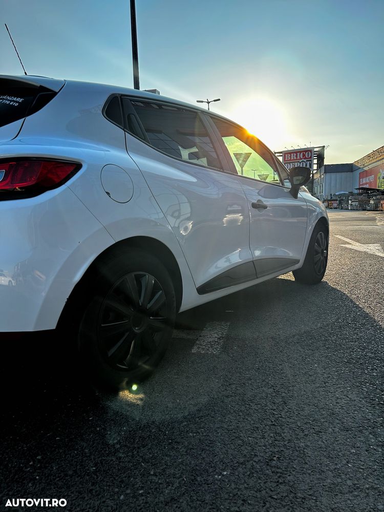 Renault Clio 1.5 dCi Authentique - 14