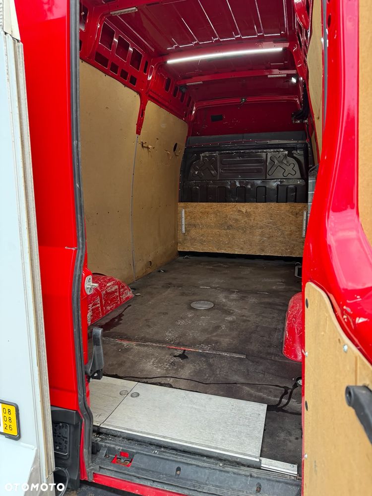 Iveco Daily 35S180, 3.0 180KM, L3H3, HiMatic, Winda, Bardzo zadbany - 11
