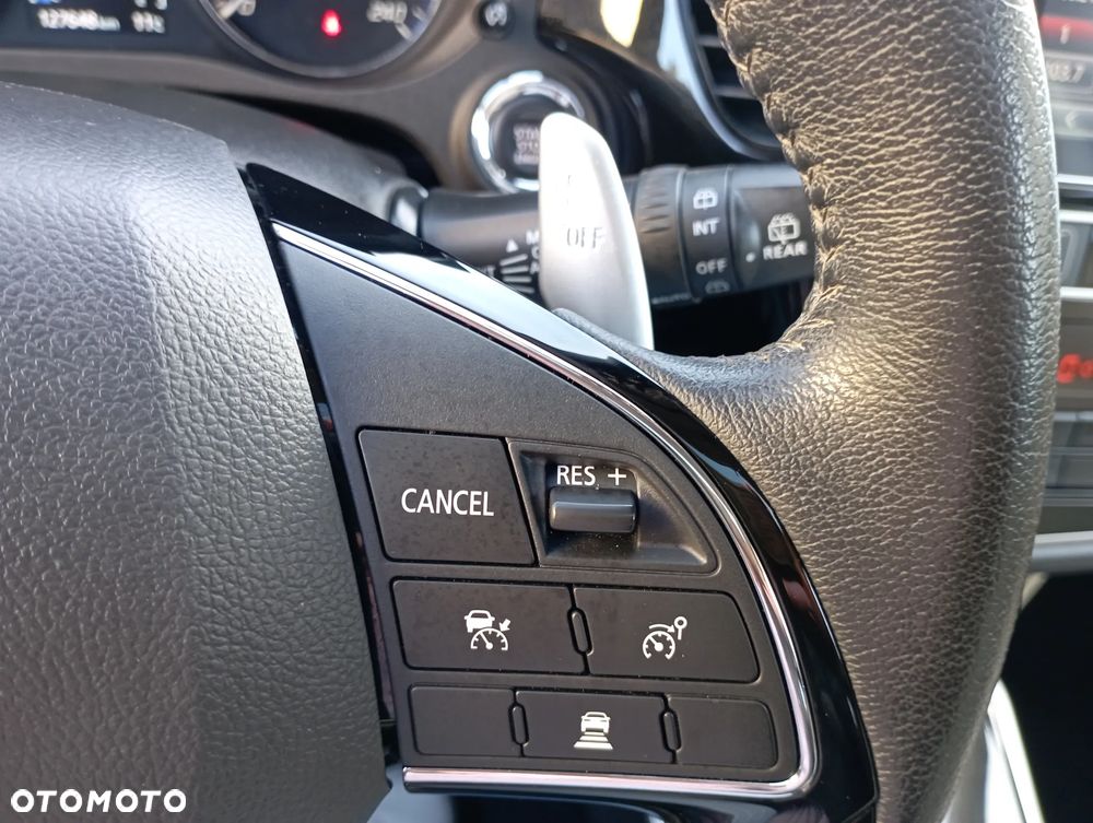 Mitsubishi Outlander 2.0 Intense + Navi 4WD CVT - 16