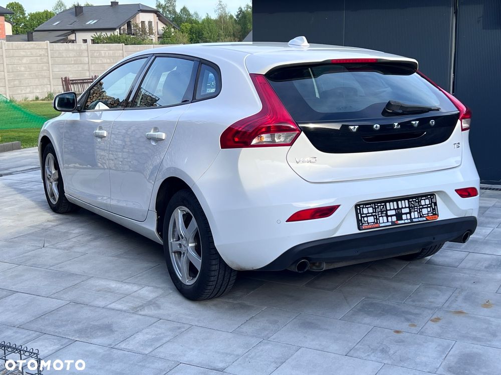 Volvo V40 T2 - 9