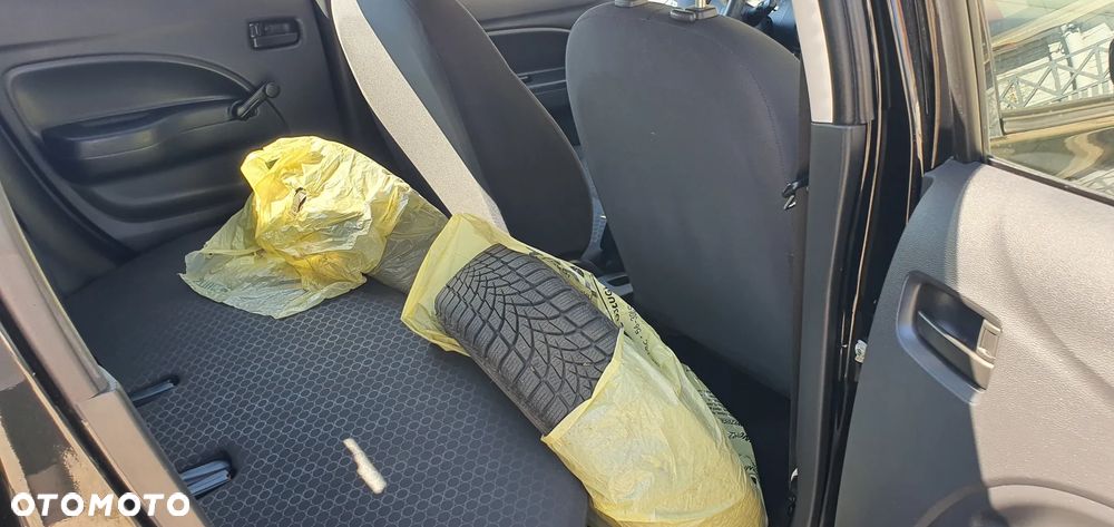 Mitsubishi Space Star 1.0 - 35