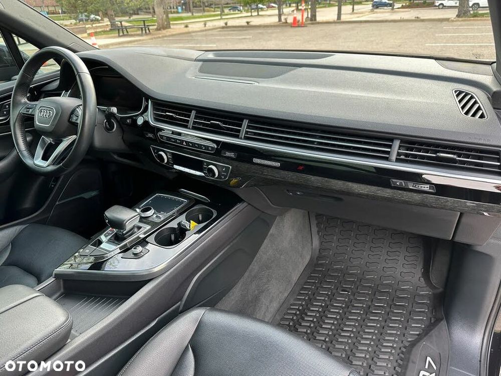 Audi Q7 - 13