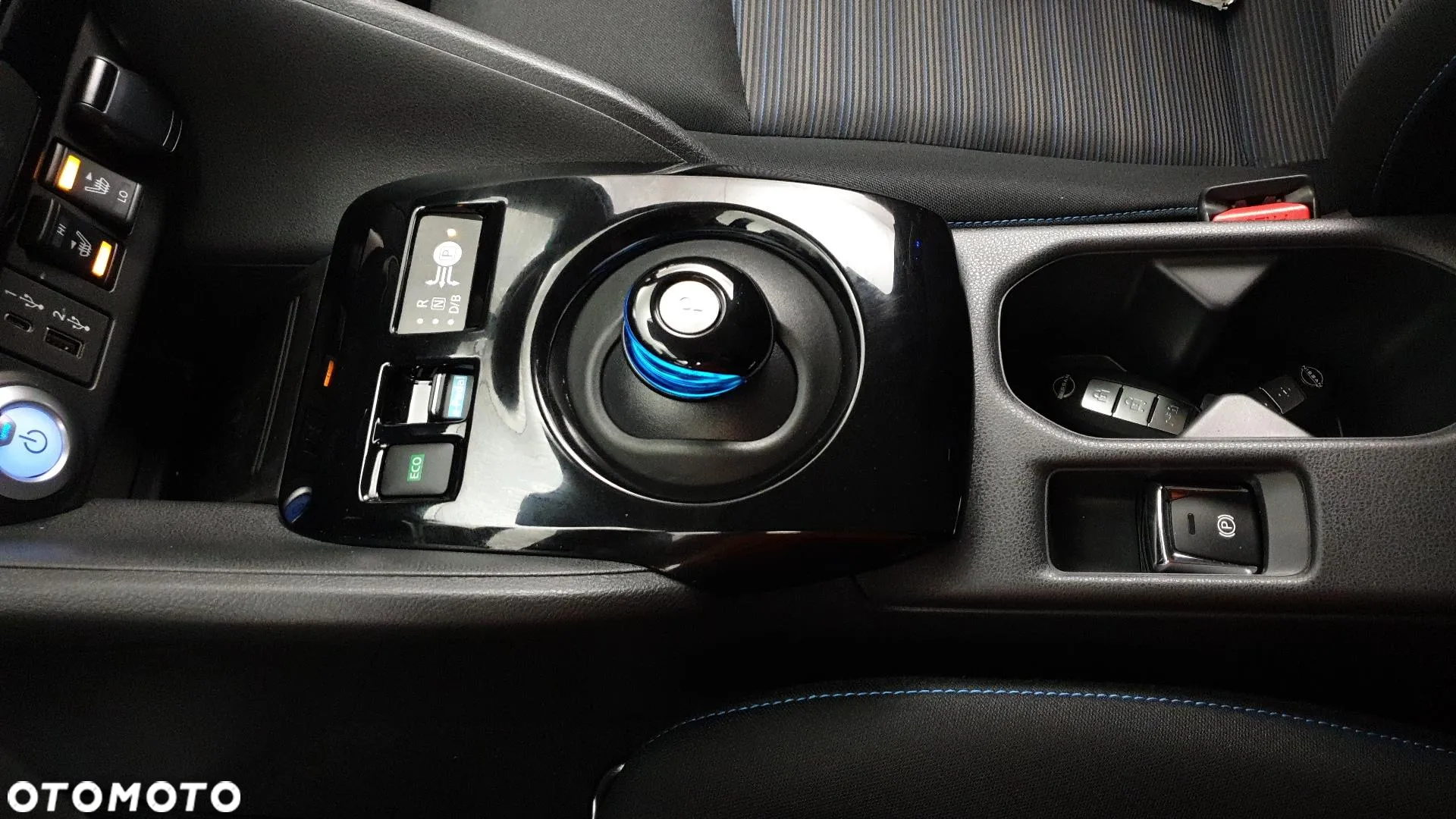 Nissan Leaf 40kWh N-Connecta - 16